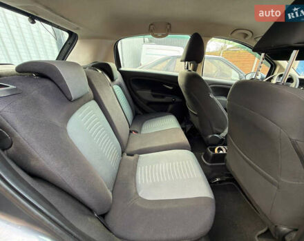 Серый Фиат Пунто, объемом двигателя 1.24 л и пробегом 200 тыс. км за 2400 $, фото 13 на Automoto.ua