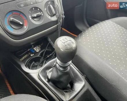 Фиат Пунто 2008 в Киеве на Automoto.ua Серый Фиат Пунто, объемом двигателя 1.24 л и пробегом 183 тыс. км за 4990 $, фото 23 на Automoto.ua