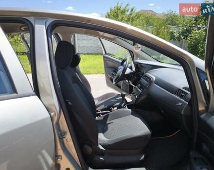 Сірий Фіат Пунто, об'ємом двигуна 1.24 л та пробігом 182 тис. км за 4200 $, фото 26 на Automoto.ua