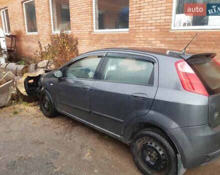 Серый Фиат Пунто, объемом двигателя 1.25 л и пробегом 280 тыс. км за 1000 $, фото 1 на Automoto.ua