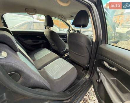 Серый Фиат Пунто, объемом двигателя 1.24 л и пробегом 200 тыс. км за 2400 $, фото 12 на Automoto.ua