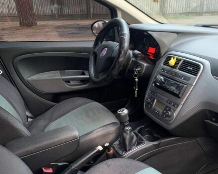 Серый Фиат Пунто, объемом двигателя 1.4 л и пробегом 212 тыс. км за 3700 $, фото 5 на Automoto.ua