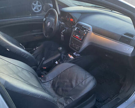 Сірий Фіат Пунто, об'ємом двигуна 1.24 л та пробігом 350 тис. км за 2999 $, фото 6 на Automoto.ua