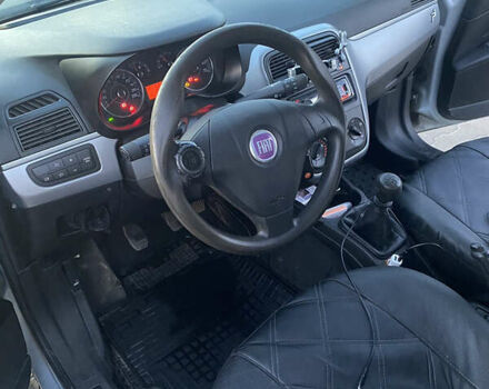 Сірий Фіат Пунто, об'ємом двигуна 1.24 л та пробігом 350 тис. км за 2999 $, фото 11 на Automoto.ua