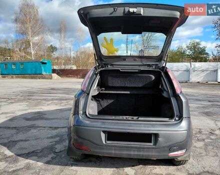 Фиат Пунто 2010 в Житомире на Automoto.ua Серый Фиат Пунто, объемом двигателя 1.3 л и пробегом 220 тыс. км за 5000 $, фото 3 на Automoto.ua