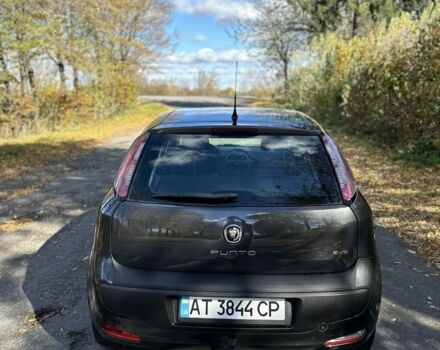 Фиат Пунто 2010 в Коломые на Automoto.ua Серый Фиат Пунто, объемом двигателя 1.2 л и пробегом 218 тыс. км за 4699 $, фото 10 на Automoto.ua