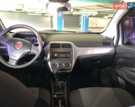 Серый Фиат Пунто, объемом двигателя 1.37 л и пробегом 140 тыс. км за 5200 $, фото 6 на Automoto.ua