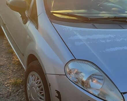 Серый Фиат Пунто, объемом двигателя 1.3 л и пробегом 227 тыс. км за 3000 $, фото 3 на Automoto.ua