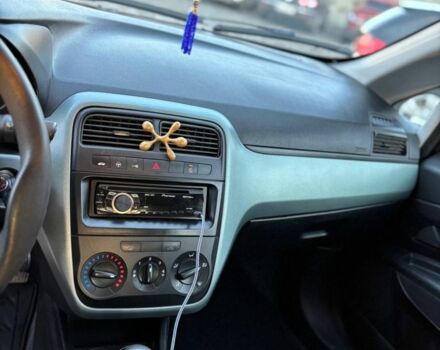 Серый Фиат Пунто, объемом двигателя 1.2 л и пробегом 210 тыс. км за 3850 $, фото 9 на Automoto.ua