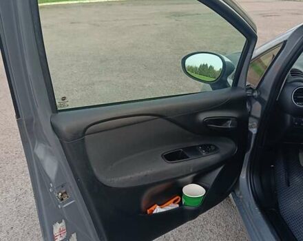 Серый Фиат Пунто, объемом двигателя 1.24 л и пробегом 206 тыс. км за 5099 $, фото 18 на Automoto.ua