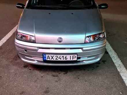 Серый Фиат Пунто, объемом двигателя 1.4 л и пробегом 204 тыс. км за 1800 $, фото 1 на Automoto.ua