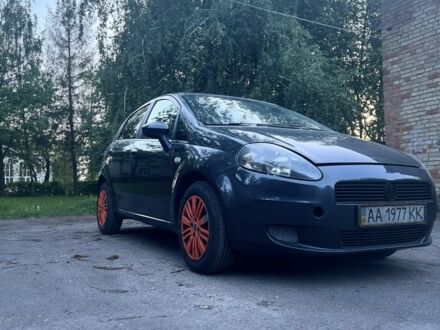 Фиат Пунто 2007 в Вышгороде на Automoto.ua Серый Фиат Пунто, объемом двигателя 1.4 л и пробегом 284 тыс. км за 1700 $, фото 1 на Automoto.ua