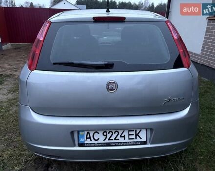 Серый Фиат Пунто, объемом двигателя 1.4 л и пробегом 190 тыс. км за 2300 $, фото 1 на Automoto.ua