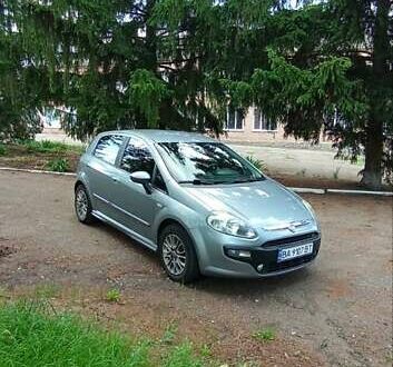 Фиат Пунто 2010 в Компанеевке на Automoto.ua Серый Фиат Пунто, объемом двигателя 1.2 л и пробегом 183 тыс. км за 4550 $, фото 1 на Automoto.ua