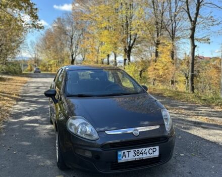 Серый Фиат Пунто, объемом двигателя 1.2 л и пробегом 218 тыс. км за 4699 $, фото 1 на Automoto.ua