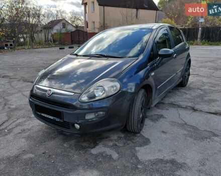 Серый Фиат Пунто, объемом двигателя 1.3 л и пробегом 220 тыс. км за 5000 $, фото 1 на Automoto.ua