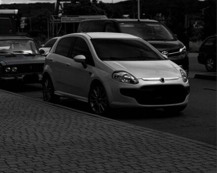 Серый Фиат Пунто, объемом двигателя 1.3 л и пробегом 300 тыс. км за 4600 $, фото 1 на Automoto.ua