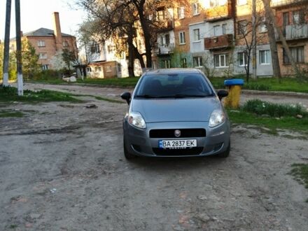 Фиат Пунто 2011 в Кропивницком (Кировограде) на Automoto.ua Серый Фиат Пунто, объемом двигателя 1.2 л и пробегом 185 тыс. км за 4800 $, фото 1 на Automoto.ua