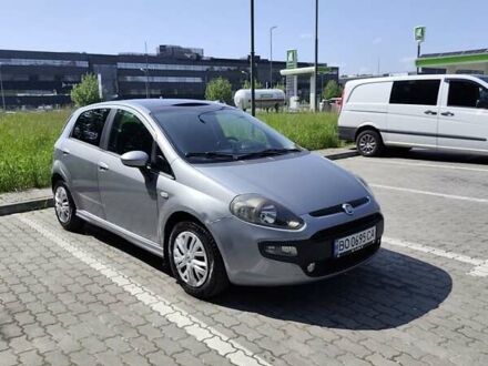 Фиат Пунто 2011 в Львове на Automoto.ua Серый Фиат Пунто, объемом двигателя 1.25 л и пробегом 228 тыс. км за 4799 $, фото 1 на Automoto.ua