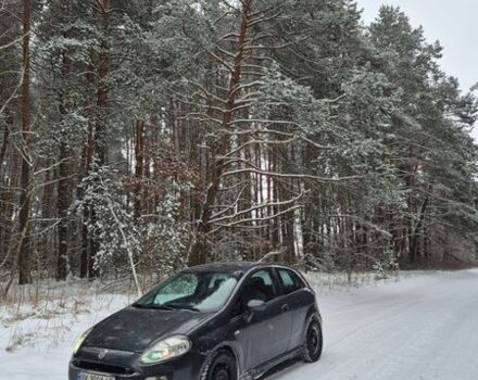 Серый Фиат Пунто, объемом двигателя 1.25 л и пробегом 290 тыс. км за 3350 $, фото 1 на Automoto.ua