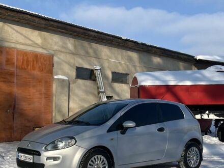 Серый Фиат Пунто, объемом двигателя 1.3 л и пробегом 241 тыс. км за 3850 $, фото 1 на Automoto.ua