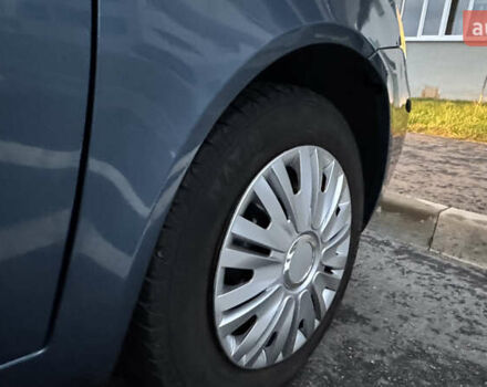 Синий Фиат Пунто, объемом двигателя 1.24 л и пробегом 168 тыс. км за 3500 $, фото 18 на Automoto.ua