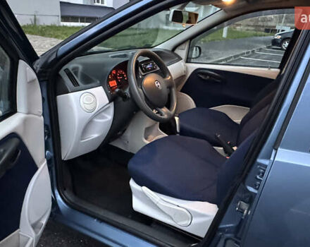 Синий Фиат Пунто, объемом двигателя 1.24 л и пробегом 168 тыс. км за 3500 $, фото 25 на Automoto.ua