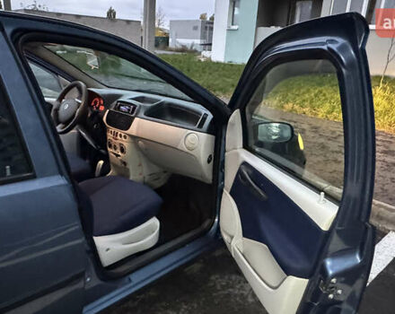 Синий Фиат Пунто, объемом двигателя 1.24 л и пробегом 168 тыс. км за 3500 $, фото 32 на Automoto.ua