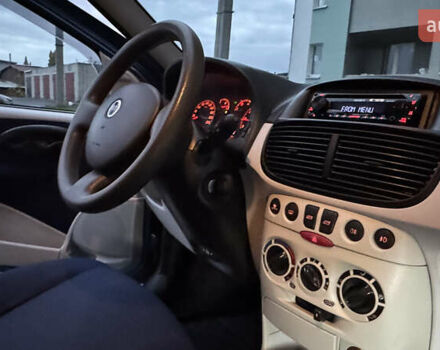 Синий Фиат Пунто, объемом двигателя 1.24 л и пробегом 168 тыс. км за 3500 $, фото 38 на Automoto.ua