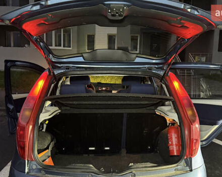 Синий Фиат Пунто, объемом двигателя 1.24 л и пробегом 168 тыс. км за 3500 $, фото 67 на Automoto.ua