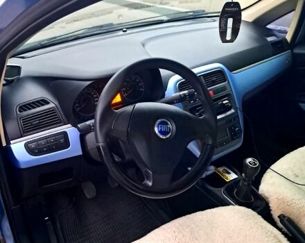 Синій Фіат Пунто, об'ємом двигуна 1.4 л та пробігом 157 тис. км за 4900 $, фото 3 на Automoto.ua