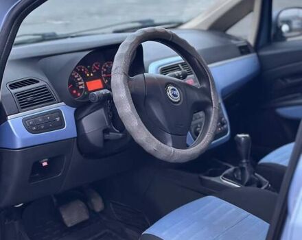 Синий Фиат Пунто, объемом двигателя 1.37 л и пробегом 160 тыс. км за 3499 $, фото 7 на Automoto.ua