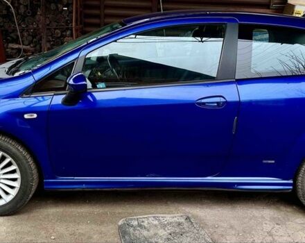 Синий Фиат Пунто, объемом двигателя 1.4 л и пробегом 253 тыс. км за 3600 $, фото 1 на Automoto.ua