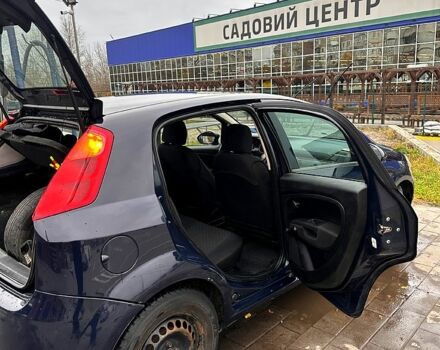 Синий Фиат Пунто, объемом двигателя 1.2 л и пробегом 280 тыс. км за 3000 $, фото 6 на Automoto.ua