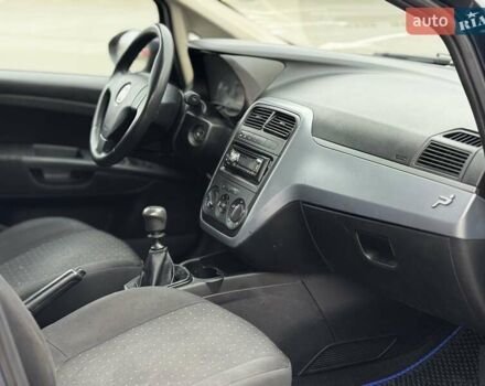 Синій Фіат Пунто, об'ємом двигуна 1.24 л та пробігом 207 тис. км за 2550 $, фото 5 на Automoto.ua