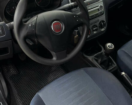 Синий Фиат Пунто, объемом двигателя 1.25 л и пробегом 195 тыс. км за 4150 $, фото 4 на Automoto.ua