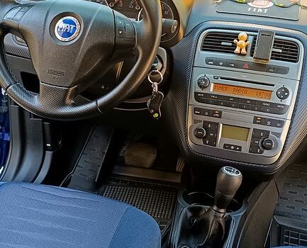 Синій Фіат Пунто, об'ємом двигуна 1.4 л та пробігом 122 тис. км за 4700 $, фото 6 на Automoto.ua