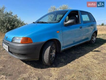 Фиат Пунто 1999 в Кривом Роге на Automoto.ua Синий Фиат Пунто, объемом двигателя 1.2 л и пробегом 104 тыс. км за 2000 $, фото 1 на Automoto.ua