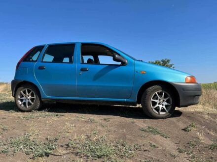 Фиат Пунто 1999 в Кривом Роге на Automoto.ua Синий Фиат Пунто, объемом двигателя 1.2 л и пробегом 104 тыс. км за 1999 $, фото 1 на Automoto.ua