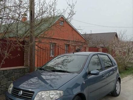 Фиат Пунто 2003 в Житомире на Automoto.ua Синий Фиат Пунто, объемом двигателя 1.2 л и пробегом 164 тыс. км за 3000 $, фото 1 на Automoto.ua