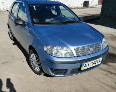 Синий Фиат Пунто, объемом двигателя 2 л и пробегом 250 тыс. км за 3200 $, фото 1 на Automoto.ua