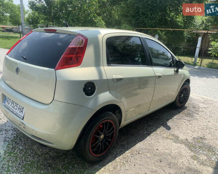 Зеленый Фиат Пунто, объемом двигателя 1.4 л и пробегом 225 тыс. км за 2800 $, фото 3 на Automoto.ua