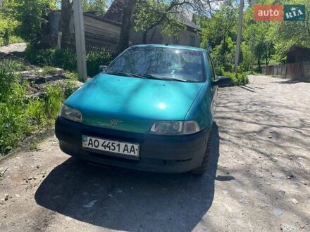 Зелений Фіат Пунто, об'ємом двигуна 1.2 л та пробігом 300 тис. км за 1250 $, фото 1 на Automoto.ua
