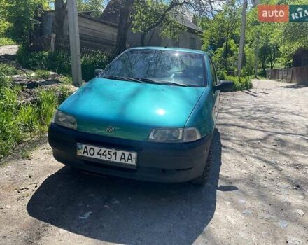 Зелений Фіат Пунто, об'ємом двигуна 1.2 л та пробігом 300 тис. км за 1250 $, фото 1 на Automoto.ua