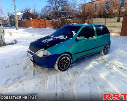 Зеленый Фиат Пунто, объемом двигателя 1.1 л и пробегом 123 тыс. км за 1500 $, фото 1 на Automoto.ua