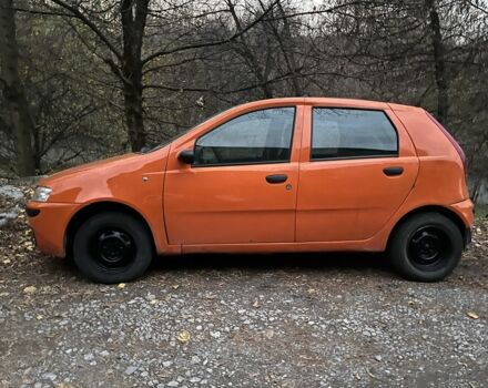 Оранжевый Фиат Пунто, объемом двигателя 1.2 л и пробегом 180 тыс. км за 850 $, фото 3 на Automoto.ua
