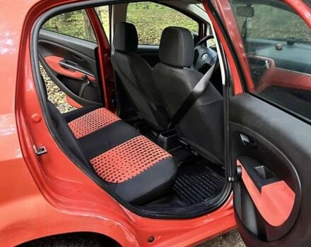 Фиат Пунто 2006 в Староконстантинов на Automoto.ua Оранжевый Фиат Пунто, объемом двигателя 1.24 л и пробегом 186 тыс. км за 3000 $, фото 4 на Automoto.ua