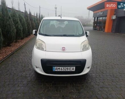 Белый Фиат Кубо, объемом двигателя 1.25 л и пробегом 189 тыс. км за 5900 $, фото 3 на Automoto.ua