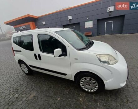 Белый Фиат Кубо, объемом двигателя 1.25 л и пробегом 189 тыс. км за 5900 $, фото 6 на Automoto.ua