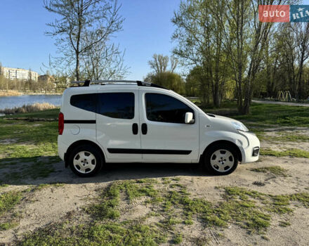 Белый Фиат Кубо, объемом двигателя 1.3 л и пробегом 144 тыс. км за 8500 $, фото 4 на Automoto.ua